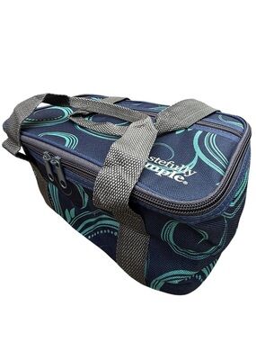 New Tastefully Simple Insulated Charcuterie Tote Cooler with Cutting Board